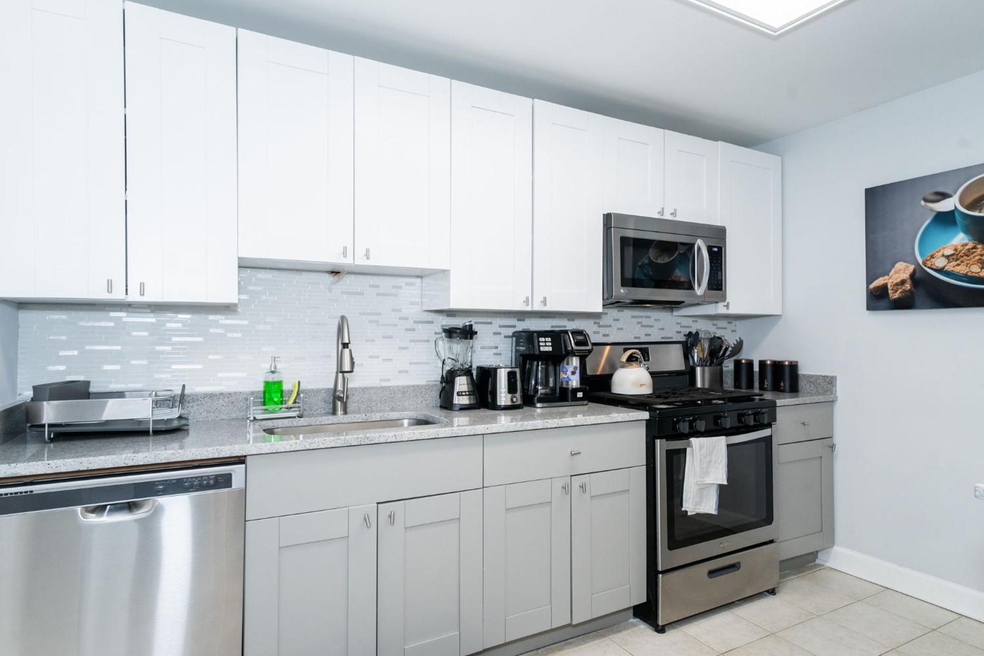 21Floor-Renovated 2Br,1Bath King And Queen Bed And Parking แอตแลนตา ภายนอก รูปภาพ