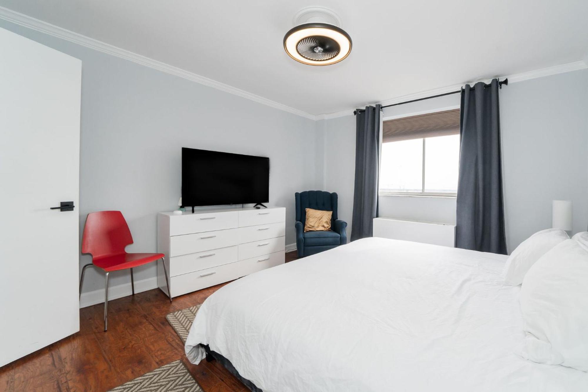21Floor-Renovated 2Br,1Bath King And Queen Bed And Parking แอตแลนตา ภายนอก รูปภาพ